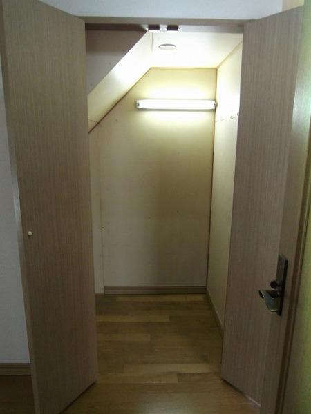 鶴川３丁目中田貸家