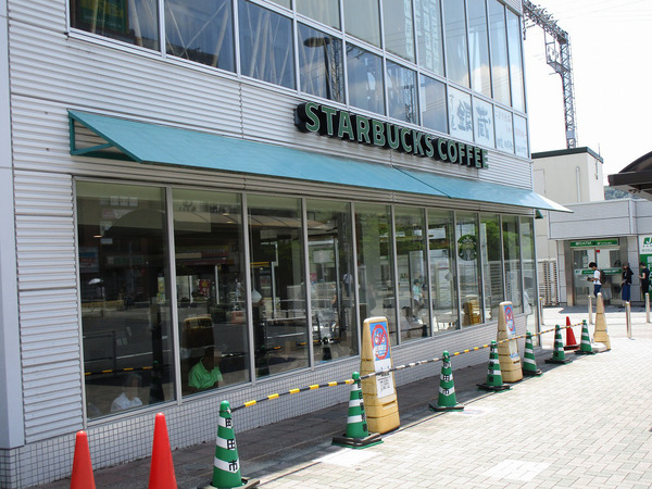 グランドヒル岡上B(スターバックスコーヒー鶴川店)