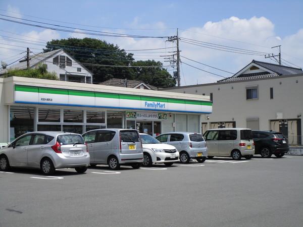 リブリ・ボナール(ファミリーマート町田大蔵町店)