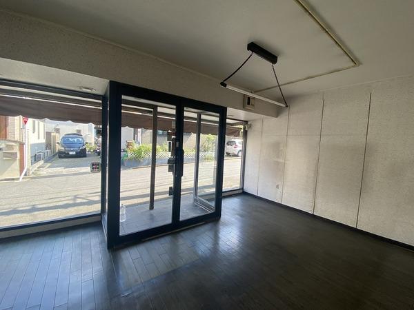 鶴川5丁目店舗