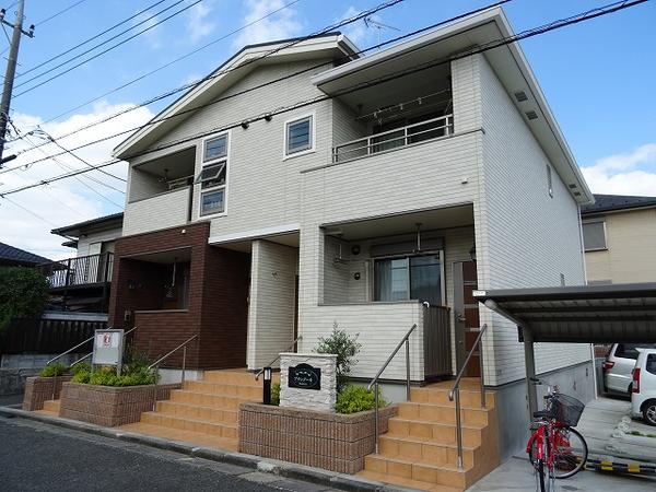 川崎市麻生区白鳥１丁目のアパート
