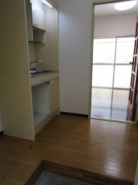 ピッコロモンド参番館