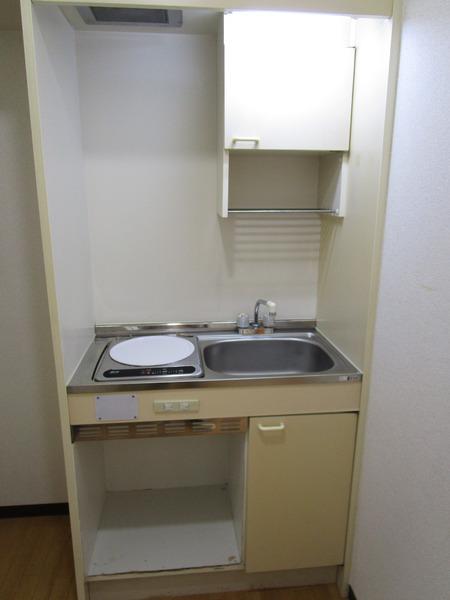 ピッコロモンド参番館