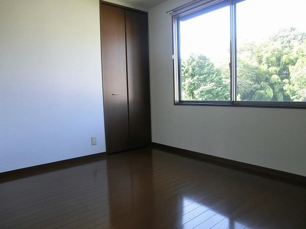 サウスフォレストＡ