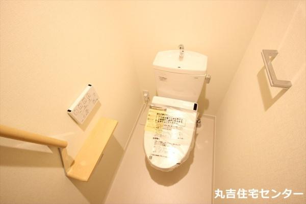 アウグーリ
