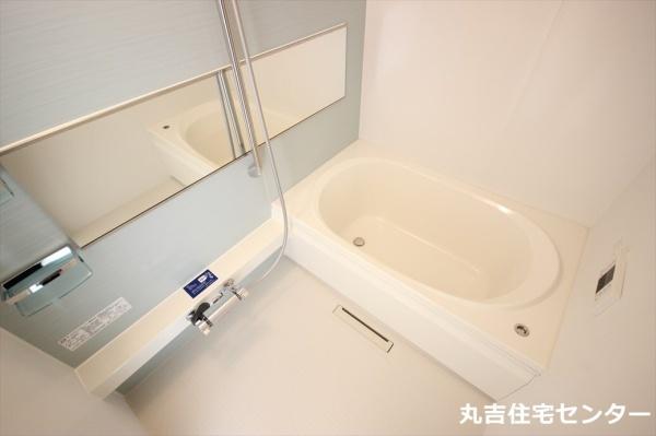 アウグーリ