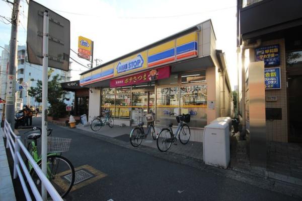 ドミールMIYA(ミニストップせんげん台駅前店)