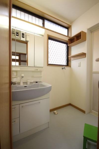 恩間住宅
