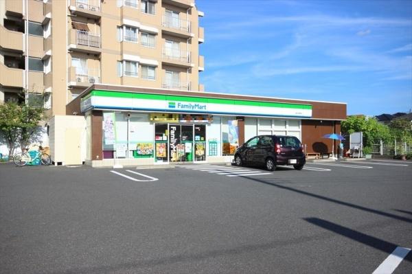 ブライトサム千間台西3(ファミリーマート)