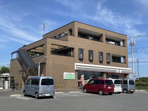 ガーデンヒルズせんげん台(セブンイレブン)