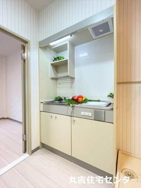 アパートメント1991(キッチン)