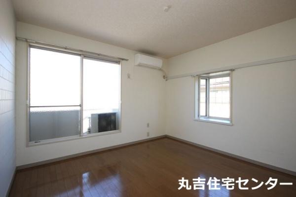 メゾン豊D(リビング)