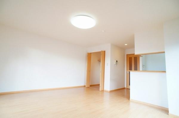 メゾンド　ジュネス