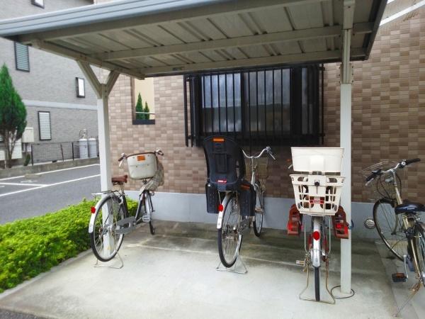 越谷市大字袋山のマンション