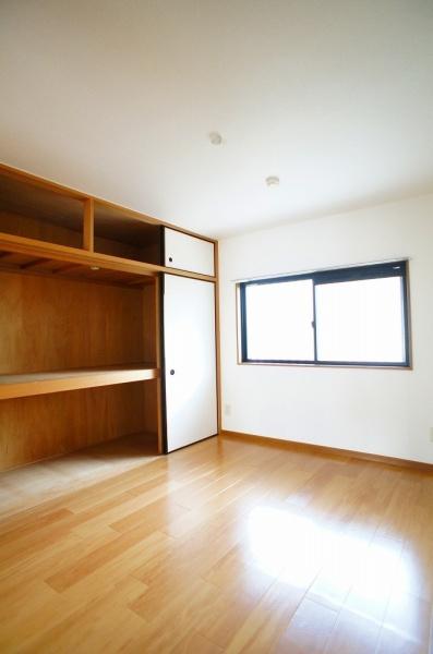 越谷市大字袋山のマンション