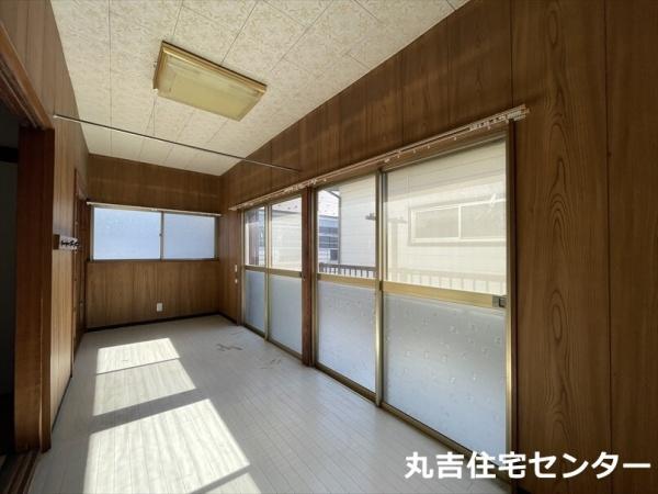 恩間新田貸家