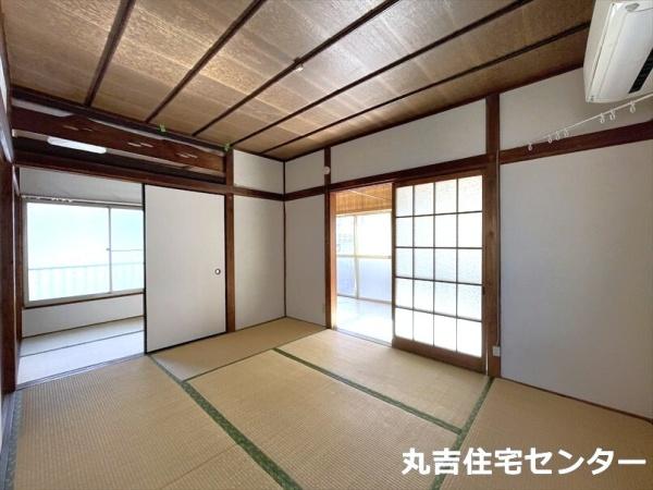 恩間新田貸家