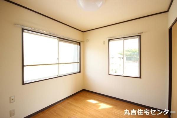 ライフタウニーＡ街区4号棟