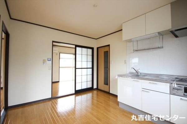 ライフタウニーＡ街区4号棟