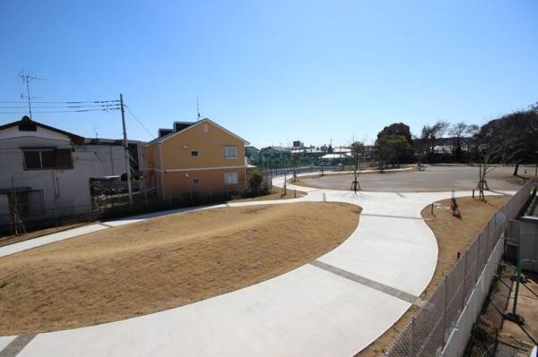 ライフタウニーＡ街区6号棟(大枝公園)