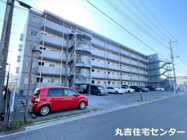グランシャリオ千間台