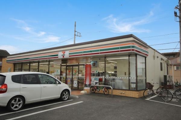 ハイム須賀(セブンイレブン越谷千間台西2丁目店)
