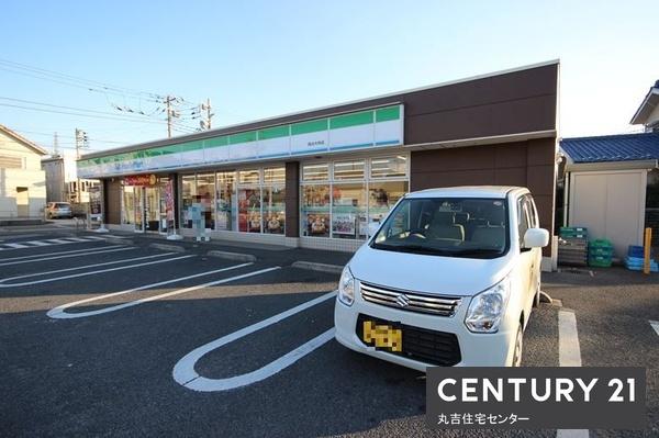 大沢貸家(ファミリーマート　越谷大林店)