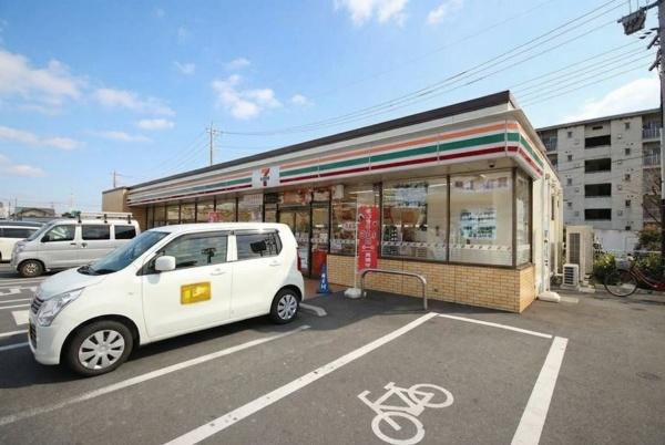 第５平成ビル(セブンイレブン　越谷間久里団地前店)