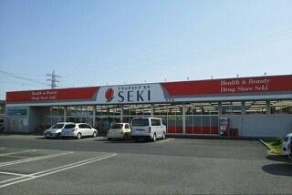 プリムローズＫ　Ｂ(ドラッグストアセキ杉戸店)