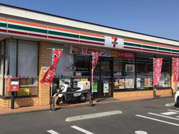 ファミリーステイツ２(セブンイレブン春日部緑町店)