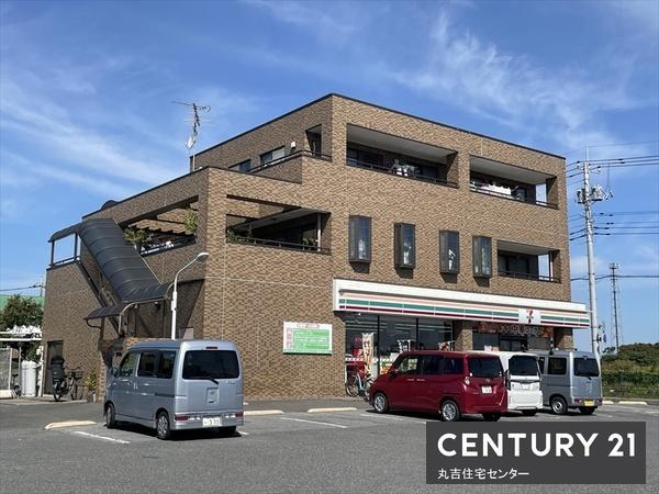 グランテラスせんげん台(セブンイレブン　越谷恩間新田店)