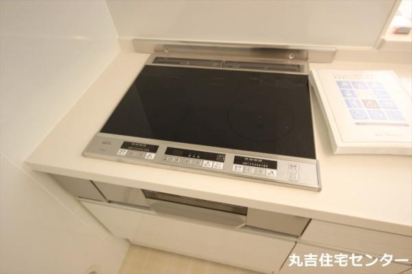 アウグーリ