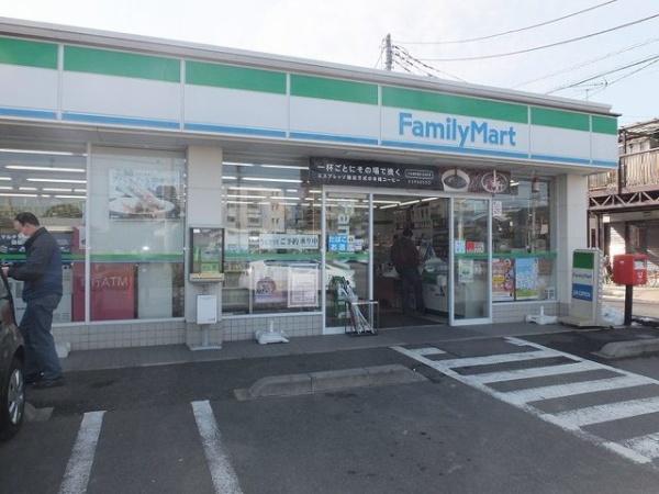 プレ・アビタシオン春日部２(ファミリーマート春日部粕壁店)