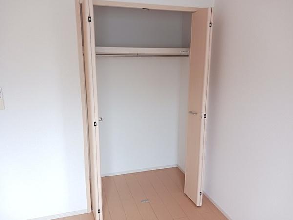 春日部市豊町２丁目のアパート