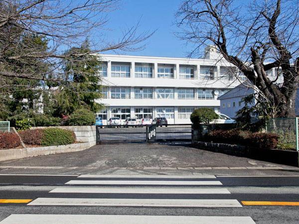 メイセイハイツ松戸(流山市立八木中学校)