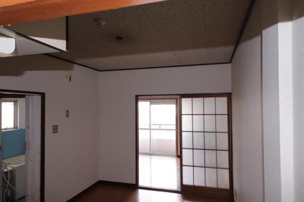 洋興ビル(リビング)