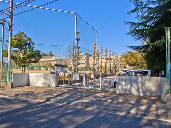 新逆井戸建(柏市立南部中学校)