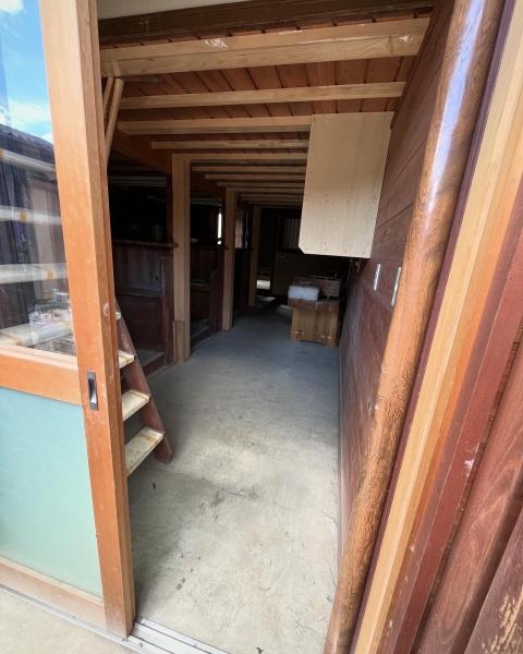株式会社山良材木店倉庫