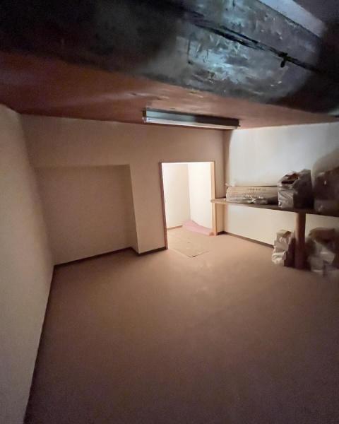株式会社山良材木店倉庫