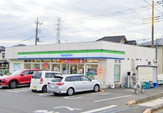 松戸市二十世紀が丘戸山町の貸家(ファミリーマート二十世紀が丘店)