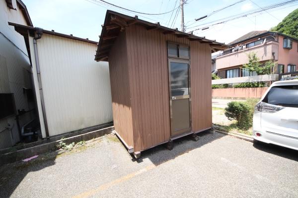 株式会社山良材木店倉庫移動倉庫