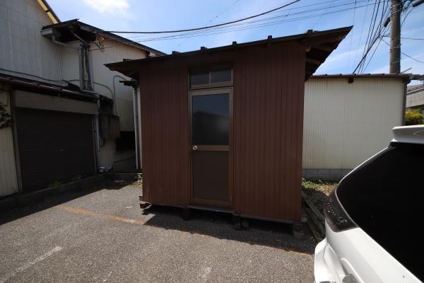 株式会社山良材木店倉庫移動倉庫