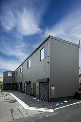流山市向小金１丁目のアパート