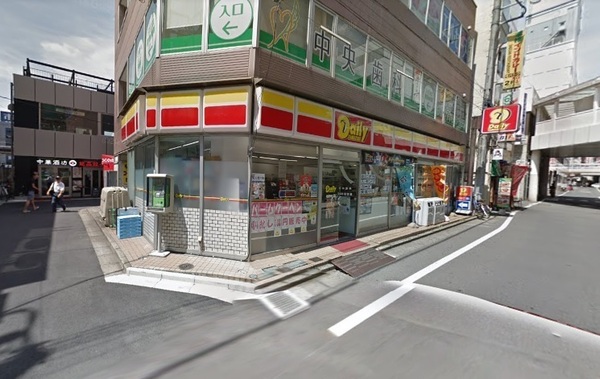 柏市柏６丁目のマンション(デイリーヤマザキ柏駅東口店)