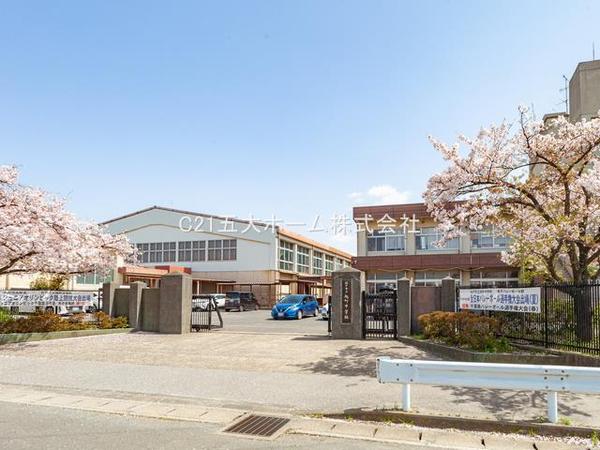 松戸市西馬橋4丁目の貸家(松戸市立旭町中学校)