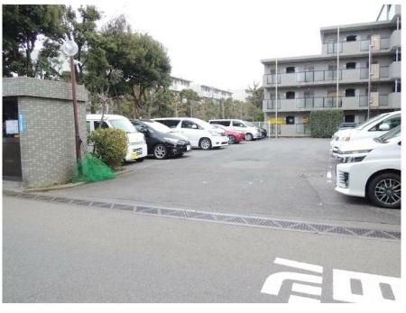 イーストパーク胡録台