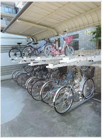 イーストパーク胡録台