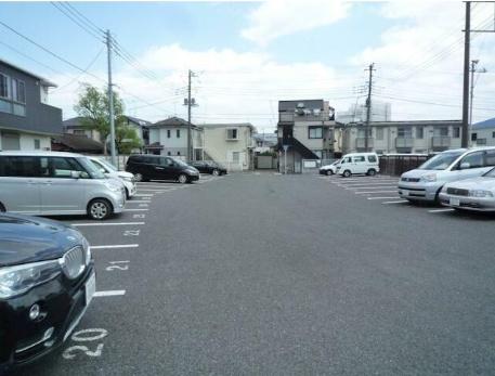 アールグレイスヒル(駐車場)