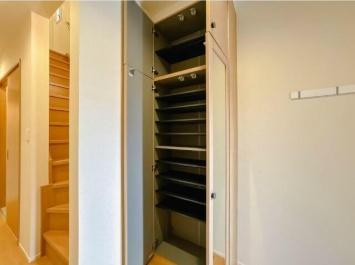 松戸市新松戸６丁目の貸家