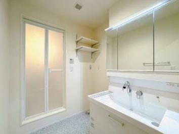 松戸市新松戸６丁目の貸家